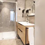 Boutique 2* León